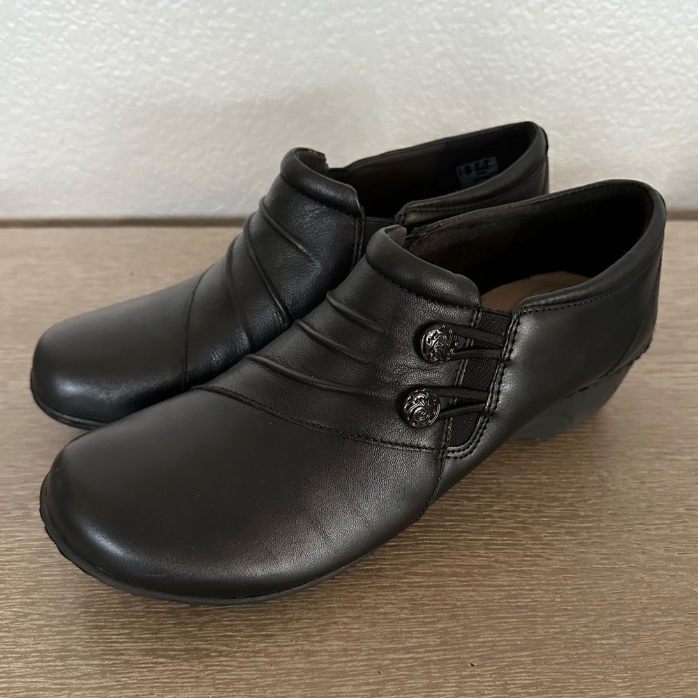 Clarks Collection Black Leather Slip-on Shoes 10